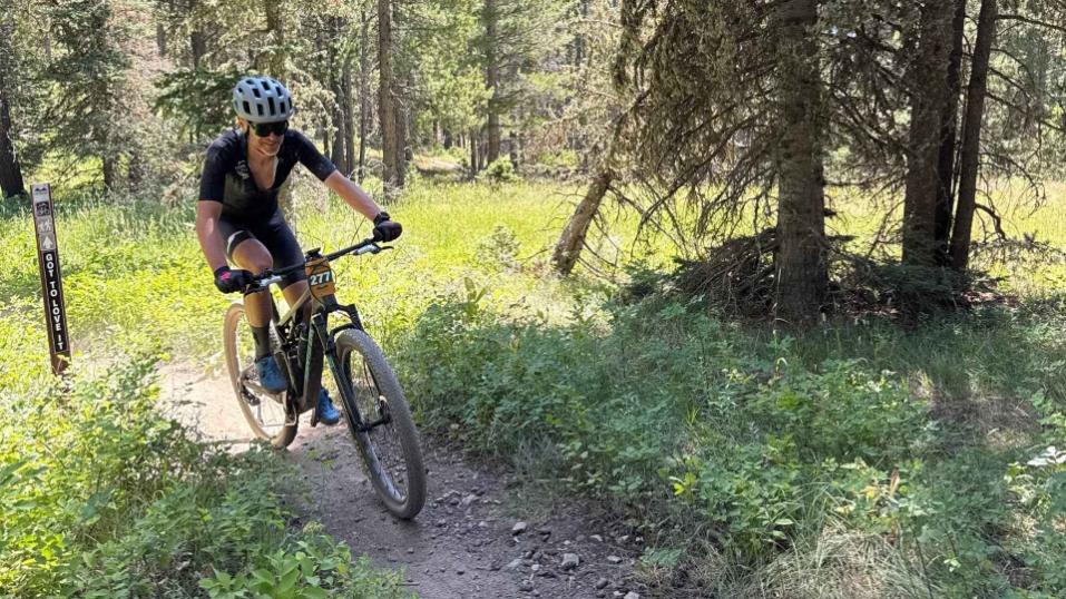 Hoot at Crosscut rider