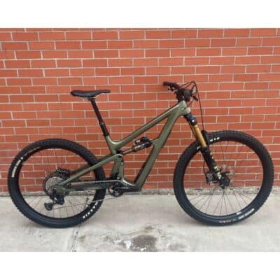 DEMO of an IBIS Ripmo in Green