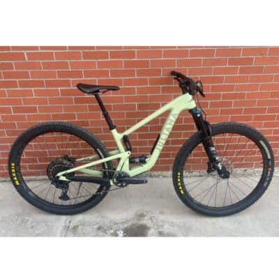 Demo of juliana joplin mountain bike